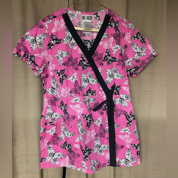 Cherokee Tops Scrub Top Pink Butterfly Cherokee Nurse Medical